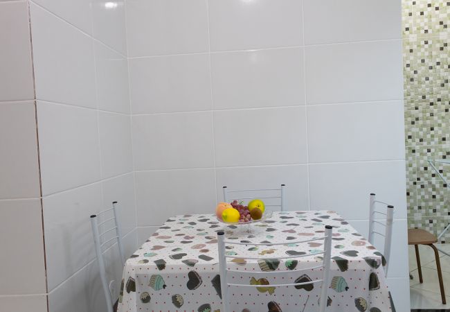 Apartamento em Cabo Frio - Casa aconchegante com excelente localização e Wi-F Apartamento em Cabo Frio - Casa aconchegante com excelente localização e Wi-F