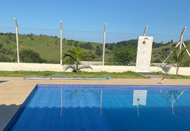 Casa em Mairinque - Chácara c piscina e churrasqueira em Mairinque/SP Casa em Mairinque - Chácara c piscina e churrasqueira em Mairinque/SP
