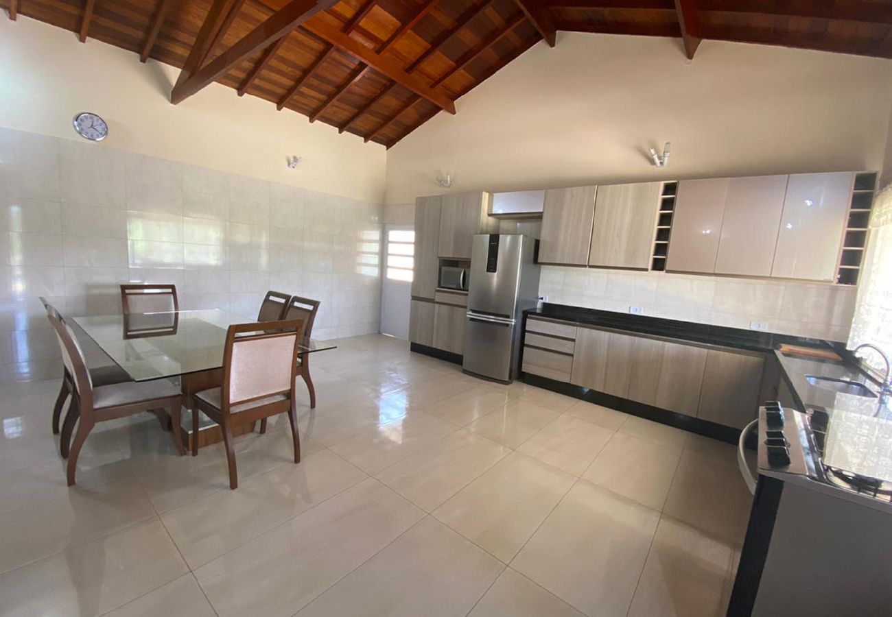 Casa em Mairinque - Chácara c piscina e churrasqueira em Mairinque/SP Casa em Mairinque - Chácara c piscina e churrasqueira em Mairinque/SP