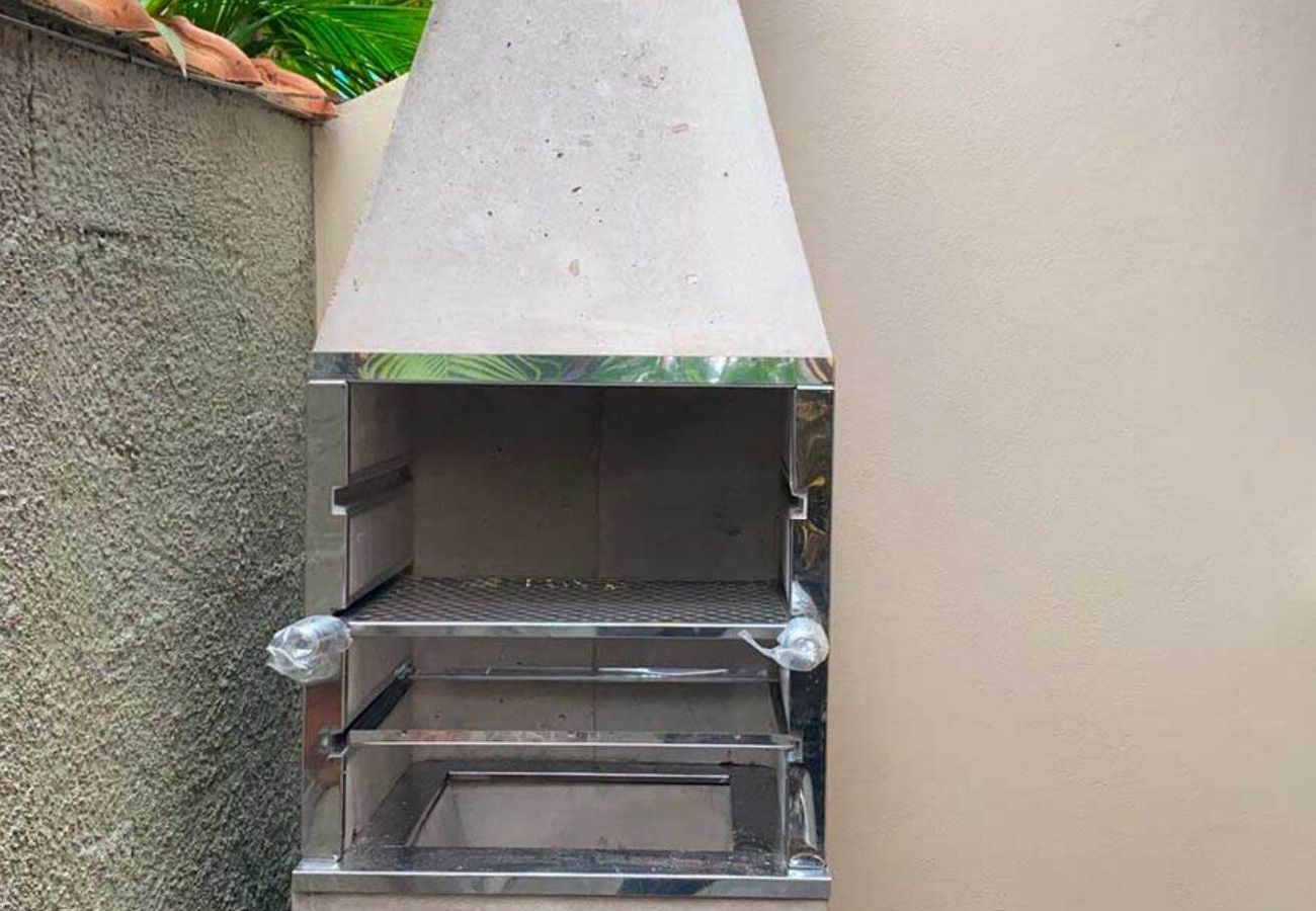 Casa em Maresias - Incrível casa com churrasq e Wi-fi proximo à praia Casa em Maresias - Incrível casa com churrasq e Wi-fi proximo à praia