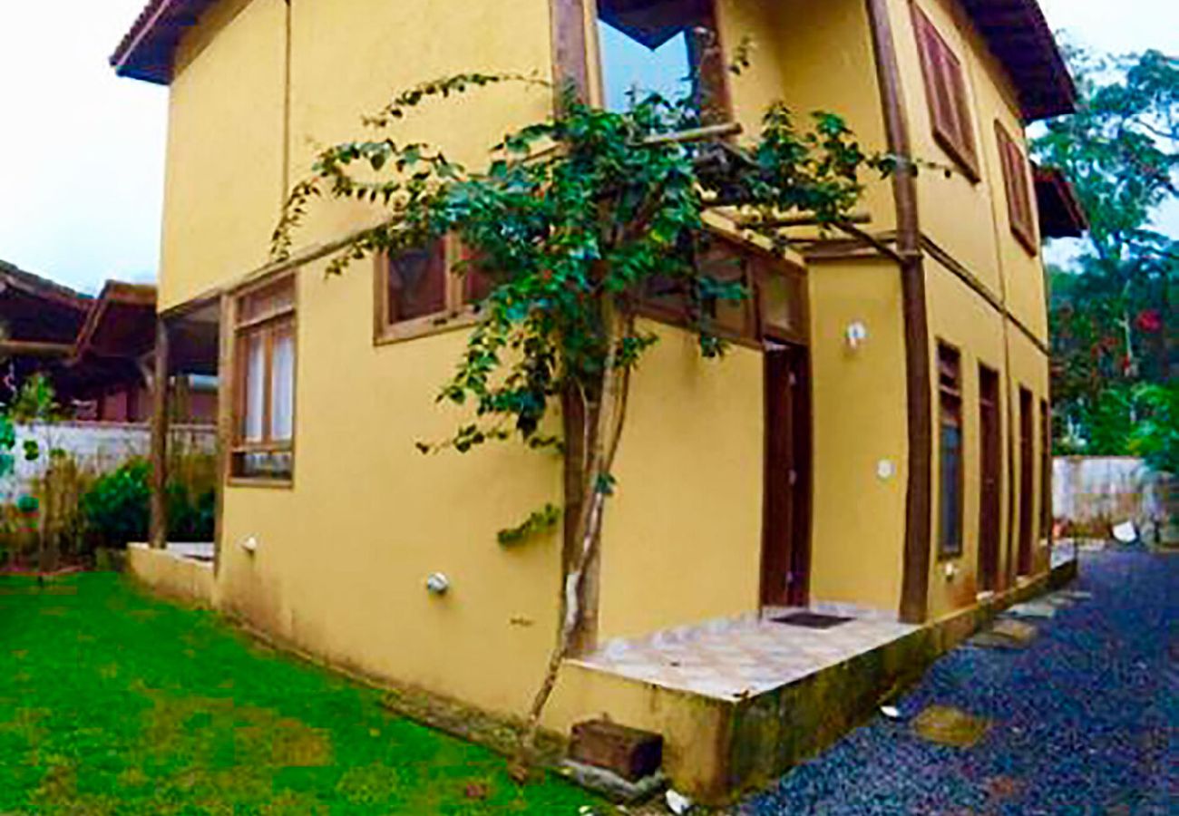 Casa em Maresias - Incrível casa com churrasq e Wi-fi proximo à praia Casa em Maresias - Incrível casa com churrasq e Wi-fi proximo à praia