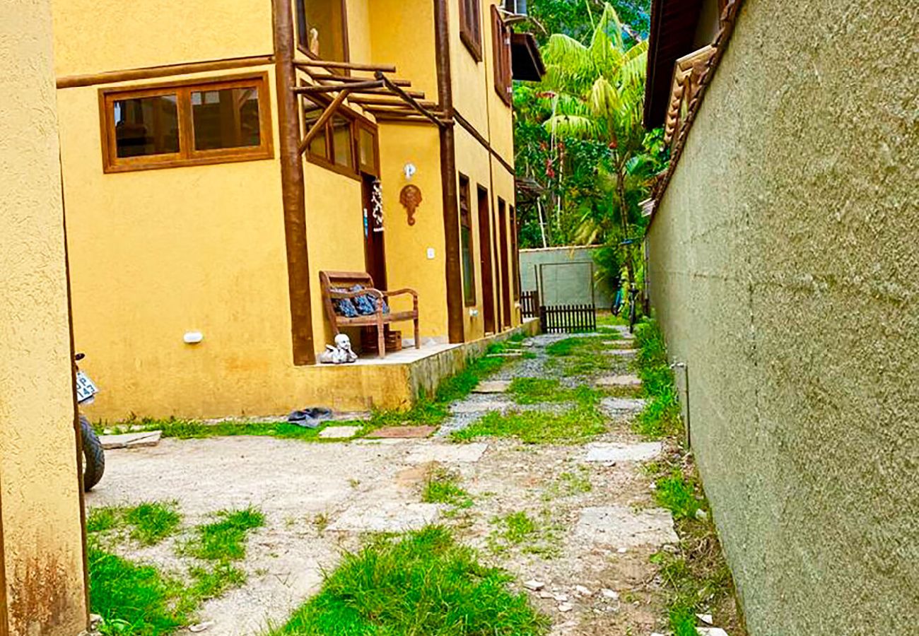 Casa em Maresias - Incrível casa com churrasq e Wi-fi proximo à praia Casa em Maresias - Incrível casa com churrasq e Wi-fi proximo à praia