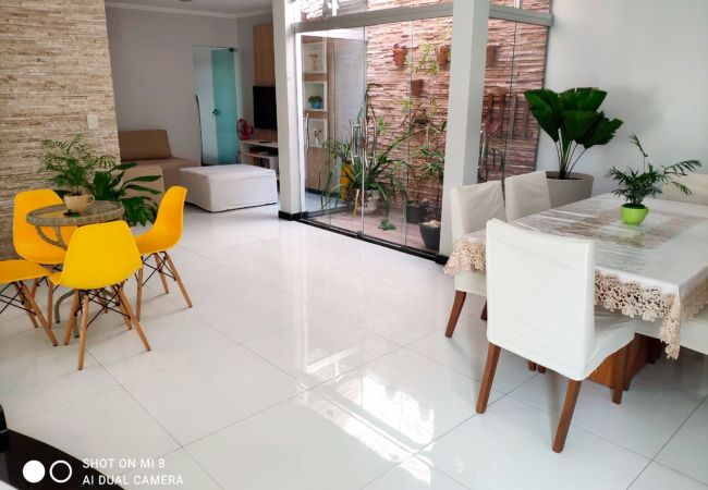 Casa em Porto Seguro - Casa c WiFi e ótima localização - Porto Seguro/BA Casa em Porto Seguro - Casa c WiFi e ótima localização - Porto Seguro/BA