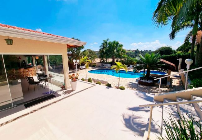 Casa em Mairinque - Casa de campo com Wi-Fi e lazer em Mairinque/SP Casa em Mairinque - Casa de campo com Wi-Fi e lazer em Mairinque/SP