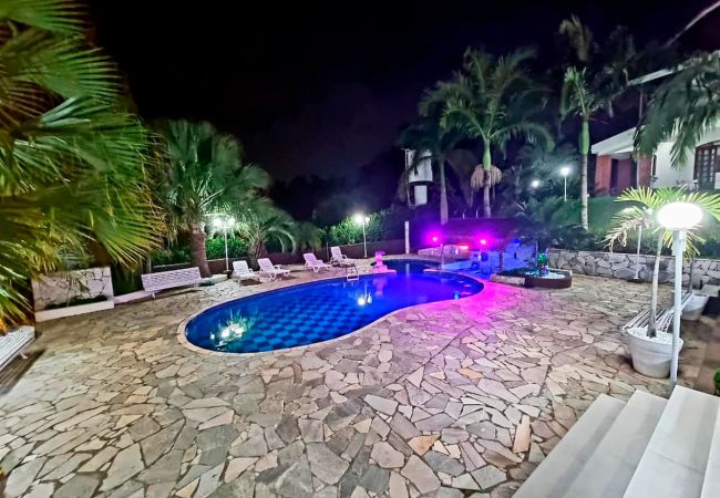 Casa em Mairinque - Casa de campo com Wi-Fi e lazer em Mairinque/SP Casa em Mairinque - Casa de campo com Wi-Fi e lazer em Mairinque/SP