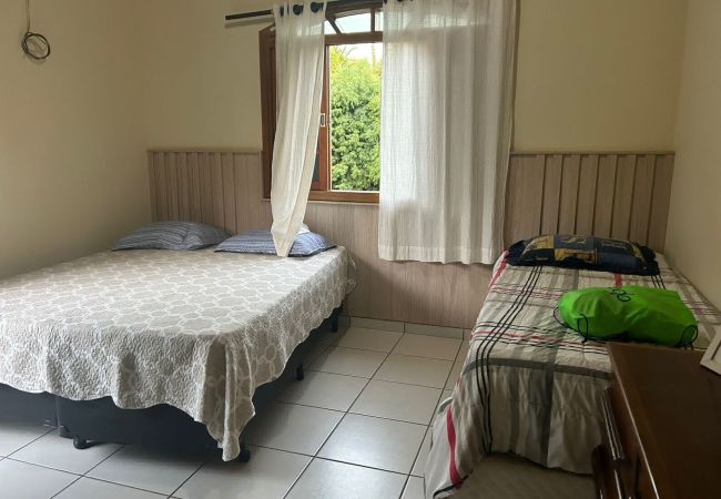 Casa em Mairinque - Casa de campo com Wi-Fi e lazer em Mairinque/SP Casa em Mairinque - Casa de campo com Wi-Fi e lazer em Mairinque/SP