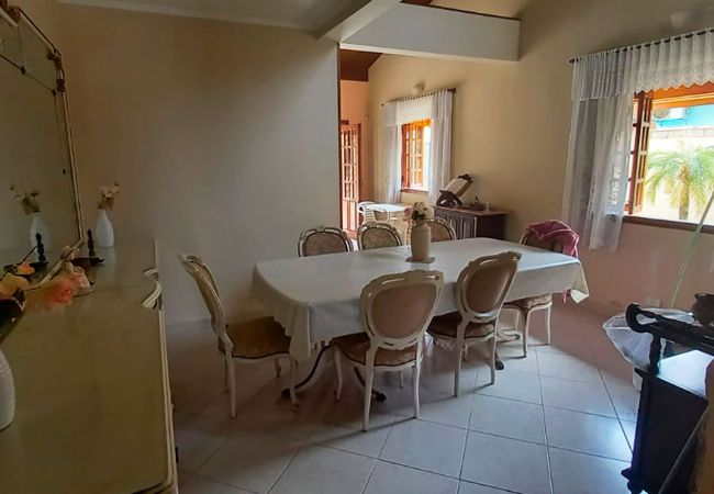 Casa em Peruíbe - Incrível casa c Wi-Fi a 280 m do mar em Peruíbe/SP Casa em Peruíbe - Incrível casa c Wi-Fi a 280 m do mar em Peruíbe/SP