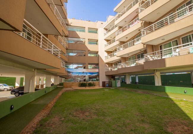 Apartamento em Caucaia - Apartamento a 200 metros da Praia do Cumbuco/CE Apartamento em Caucaia - Apartamento a 200 metros da Praia do Cumbuco/CE