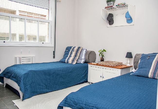 Apartamento em Santos - Apto de frente para a praia José Menino, Santos/SP Apartamento em Santos - Apto de frente para a praia José Menino, Santos/SP