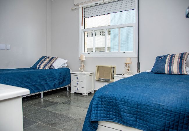 Apartamento em Santos - Apto de frente para a praia José Menino, Santos/SP Apartamento em Santos - Apto de frente para a praia José Menino, Santos/SP