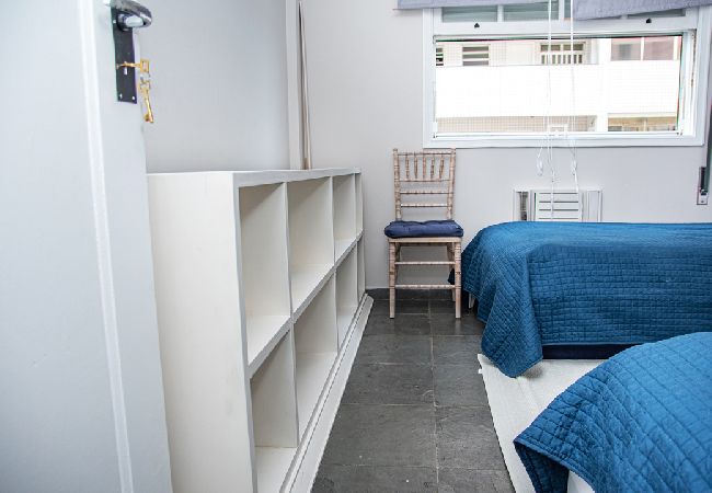 Apartamento em Santos - Apto de frente para a praia José Menino, Santos/SP Apartamento em Santos - Apto de frente para a praia José Menino, Santos/SP