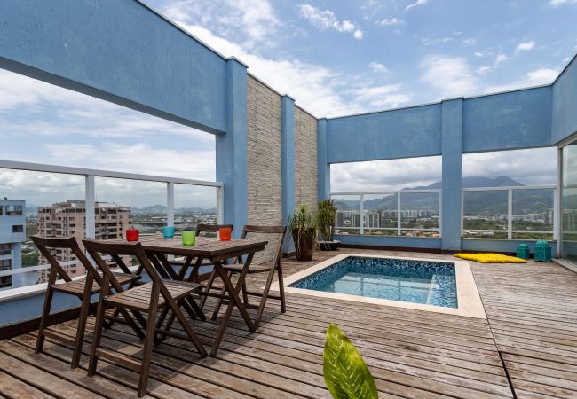 Apartamento em Rio de Janeiro - LC2207 (Barra)