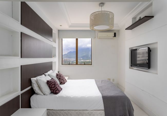 Apartamento em Rio de Janeiro - LC2207 (Barra) Apartamento em Rio de Janeiro - LC2207 (Barra)