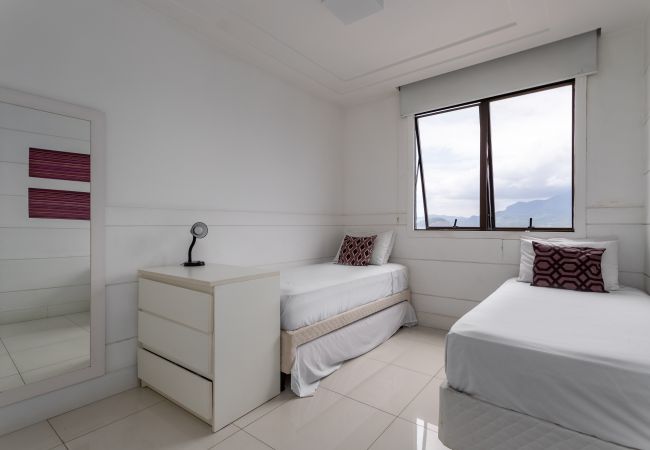 Apartamento em Rio de Janeiro - LC2207 (Barra) Apartamento em Rio de Janeiro - LC2207 (Barra)