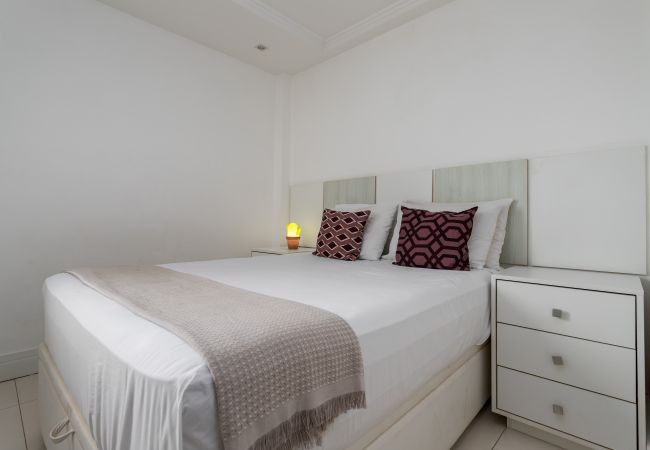 Apartamento em Rio de Janeiro - LC2207 (Barra) Apartamento em Rio de Janeiro - LC2207 (Barra)