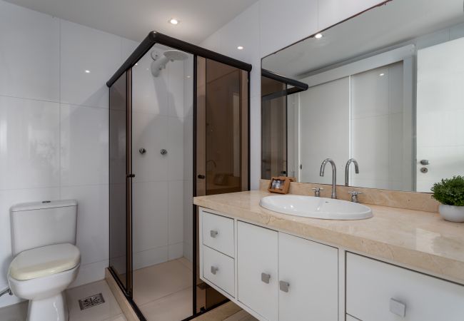 Apartamento em Rio de Janeiro - LC2207 (Barra) Apartamento em Rio de Janeiro - LC2207 (Barra)