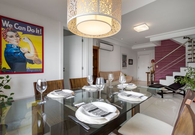 Apartamento em Rio de Janeiro - LC2207 (Barra) Apartamento em Rio de Janeiro - LC2207 (Barra)