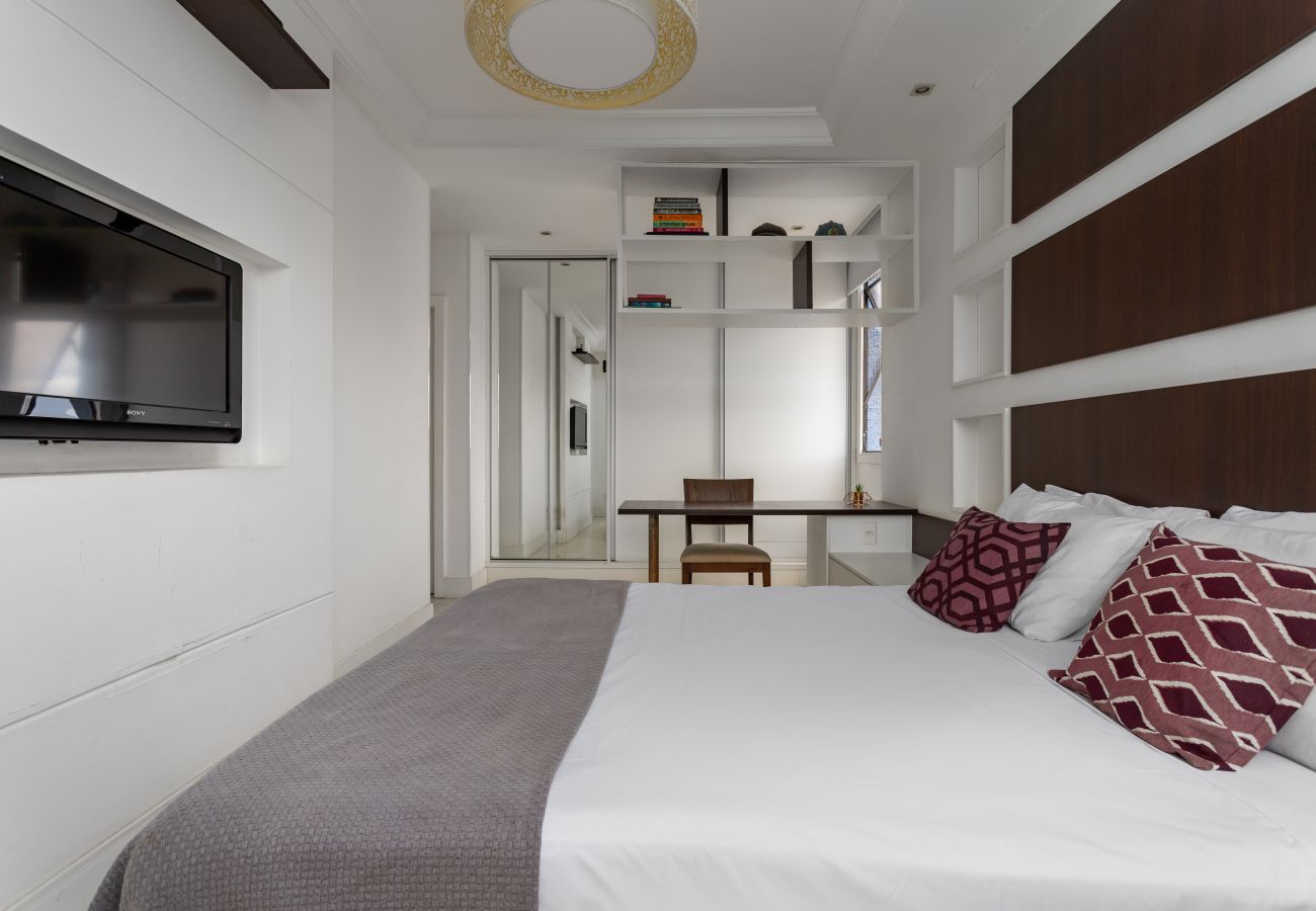 Apartamento em Rio de Janeiro - LC2207 (Barra) Apartamento em Rio de Janeiro - LC2207 (Barra)