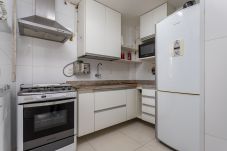 Apartamento em Rio de Janeiro - LC2207 (Barra)