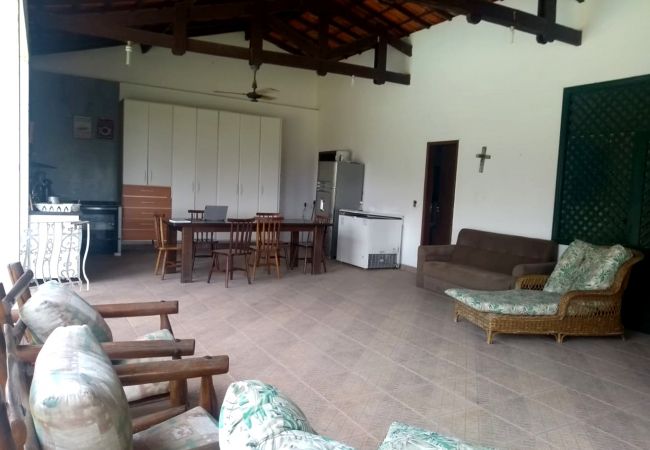 Casa em Itu - Bela Chácara com sauna, lareira e lazer em Itu/SP Casa em Itu - Bela Chácara com sauna, lareira e lazer em Itu/SP
