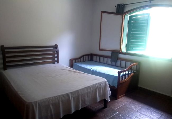 Casa em Itu - Bela Chácara com sauna, lareira e lazer em Itu/SP Casa em Itu - Bela Chácara com sauna, lareira e lazer em Itu/SP