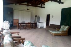 Casa em Itu - Bela Chácara com sauna, lareira e lazer em Itu/SP
