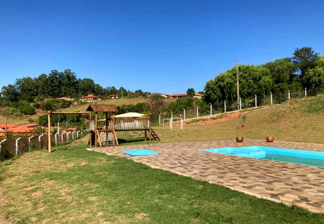 Casa em Socorro - Incrível chácara com piscina e Wi-Fi em Socorro/SP Casa em Socorro - Incrível chácara com piscina e Wi-Fi em Socorro/SP