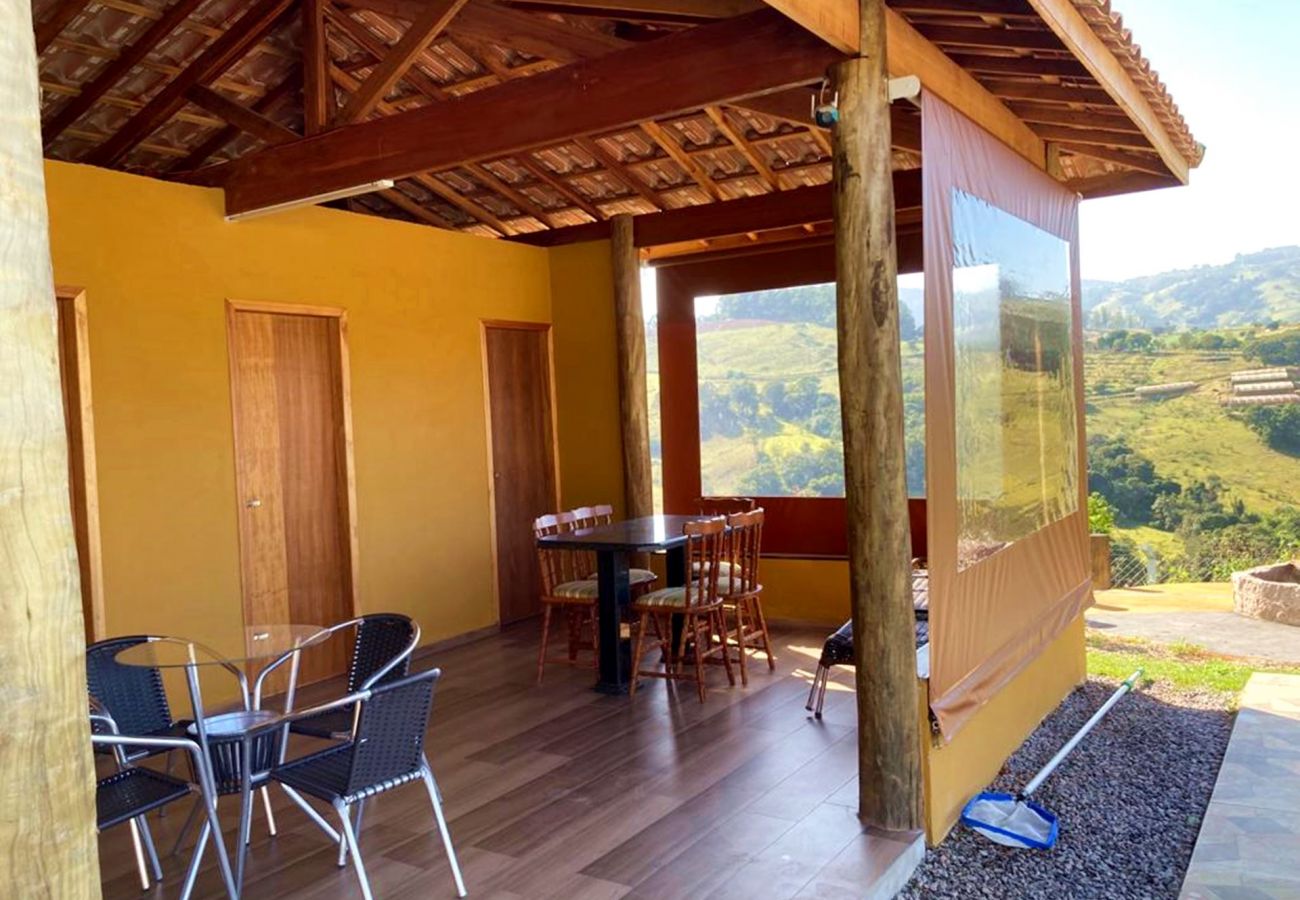 Casa em Socorro - Incrível chácara com piscina e Wi-Fi em Socorro/SP Casa em Socorro - Incrível chácara com piscina e Wi-Fi em Socorro/SP