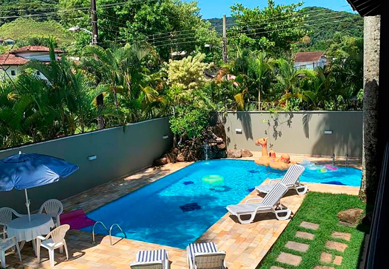 Casa em São Sebastião - Incrível casa a 13 min a pé da Praia de Juquehy/SP Casa em São Sebastião - Incrível casa a 13 min a pé da Praia de Juquehy/SP