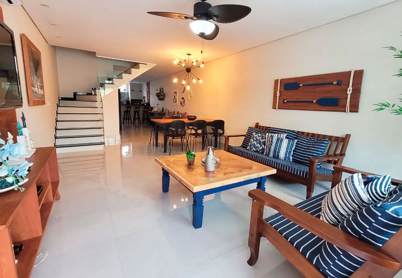 Casa em São Sebastião - Casa com churrasq a 750m da Praia de Juquehy/SP