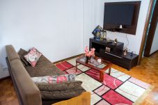 Apartamento em Curitiba - Lindo apartamento com Wi-Fi em Curitiba/PR