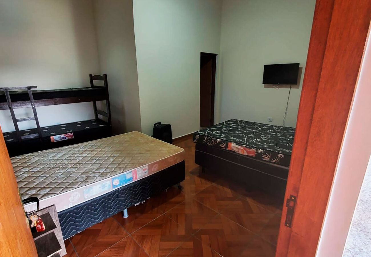 Casa em Mairinque - Casa de campo com Wi-Fi e Piscina em Mairinque/SP Casa em Mairinque - Casa de campo com Wi-Fi e Piscina em Mairinque/SP