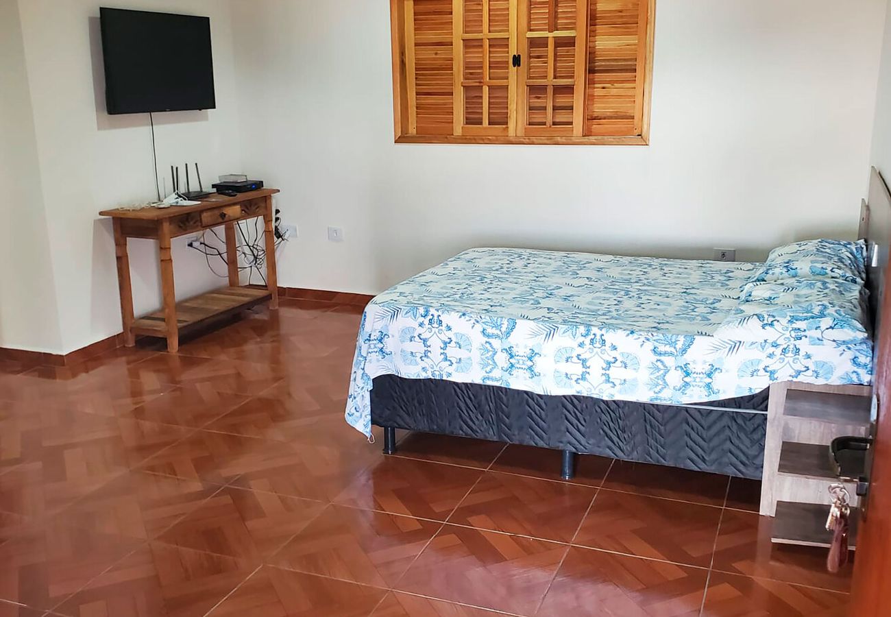 Casa em Mairinque - Casa de campo com Wi-Fi e Piscina em Mairinque/SP Casa em Mairinque - Casa de campo com Wi-Fi e Piscina em Mairinque/SP