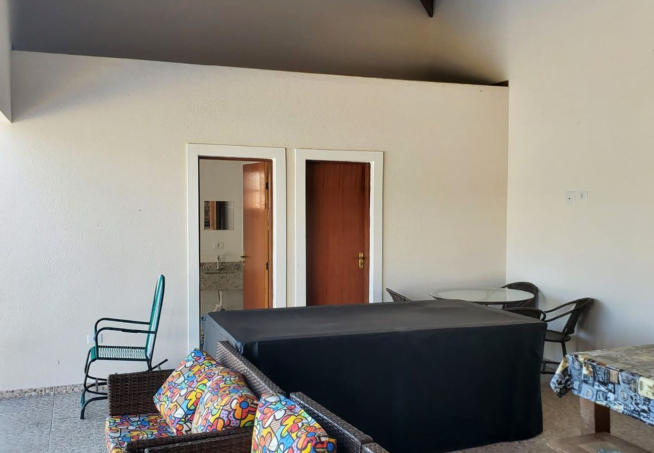 Casa em Mairinque - Casa de campo com Wi-Fi e Piscina em Mairinque/SP Casa em Mairinque - Casa de campo com Wi-Fi e Piscina em Mairinque/SP