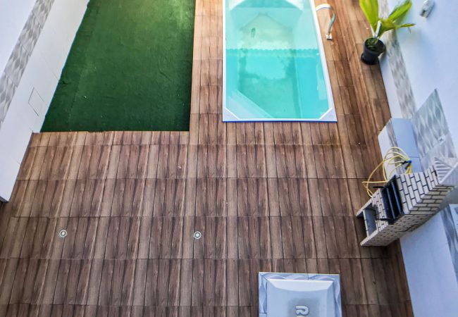 Casa em Camaçari - Casa com Wi-Fi e Piscina perfeita em Camaçari/BA Casa em Camaçari - Casa com Wi-Fi e Piscina perfeita em Camaçari/BA