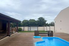 Casa em Tupã - Casa de campo com piscina e lazer completo em Tupã