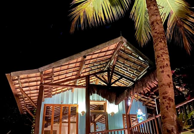 Casa em São Sebastião - Ótima Casa com deck gourmet na Praia da Baleia/SP Casa em São Sebastião - Ótima Casa com deck gourmet na Praia da Baleia/SP