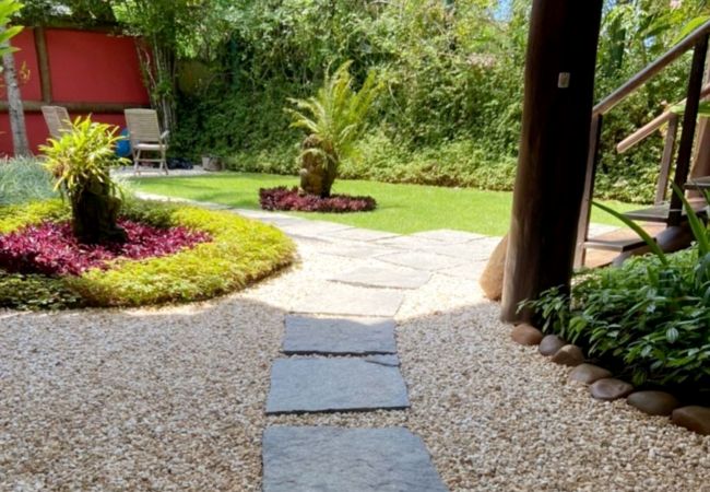 Casa em São Sebastião - Ótima Casa com deck gourmet na Praia da Baleia/SP Casa em São Sebastião - Ótima Casa com deck gourmet na Praia da Baleia/SP