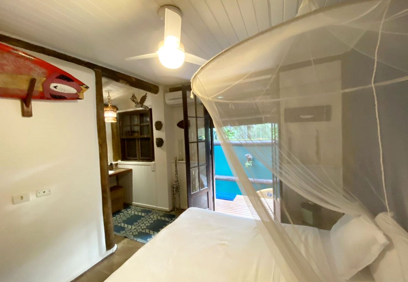 Casa em São Sebastião - Ótima Casa com deck gourmet na Praia da Baleia/SP Casa em São Sebastião - Ótima Casa com deck gourmet na Praia da Baleia/SP