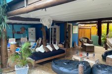 Casa em São Sebastião - Ótima Casa com deck gourmet na Praia da Baleia/SP