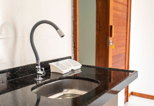 Apartamento em Fortim - Shekna Flat com Wi-Fi na Praia Pontal de Maceió/CE Apartamento em Fortim - Shekna Flat com Wi-Fi na Praia Pontal de Maceió/CE
