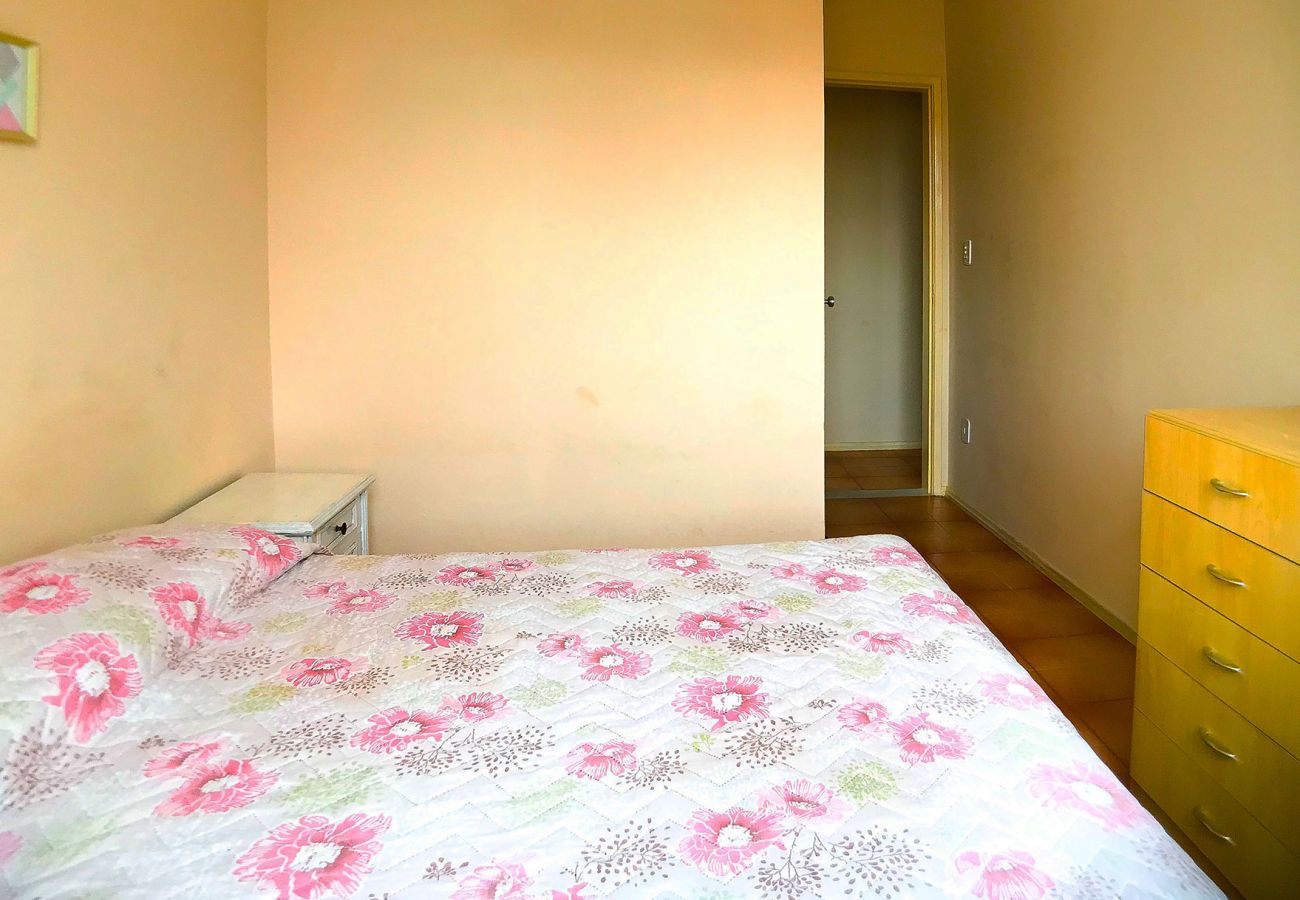 Apartamento em Cabo Frio - Apto com Wi-Fi a 5 min do mar em Cabo Frio/RJ Apartamento em Cabo Frio - Apto com Wi-Fi a 5 min do mar em Cabo Frio/RJ