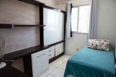 Apartamento em Vila Velha - Apto c Wi-Fi a 400 metros da Praia de Itaparica/ES