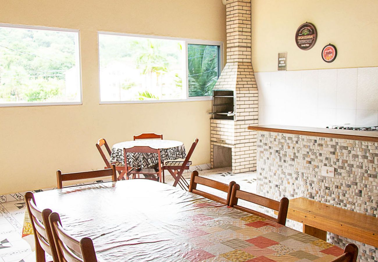 Casa em Ubatuba - Incrível casa com churrasqueira em Ubatuba/SP Casa em Ubatuba - Incrível casa com churrasqueira em Ubatuba/SP