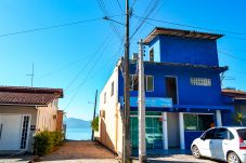 Casa em Palhoça - Linda casa à beira mar com Wi-Fi em Palhoça/SC