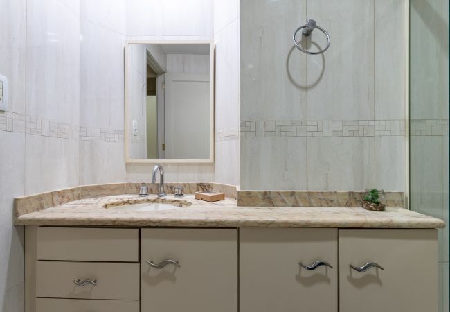 Apartamento em Rio de Janeiro - A303 (Zona2) Apartamento em Rio de Janeiro - A303 (Zona2)