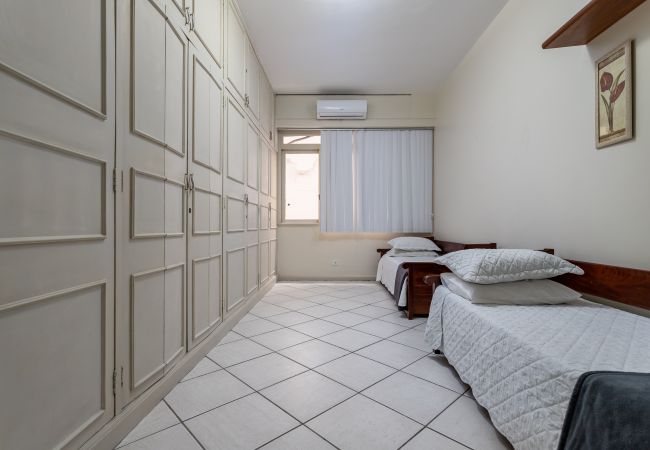 Apartamento em Rio de Janeiro - A303 (Zona2) Apartamento em Rio de Janeiro - A303 (Zona2)