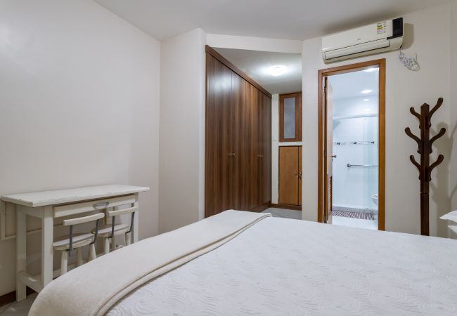 Apartamento em Rio de Janeiro - A303 (Zona2) Apartamento em Rio de Janeiro - A303 (Zona2)