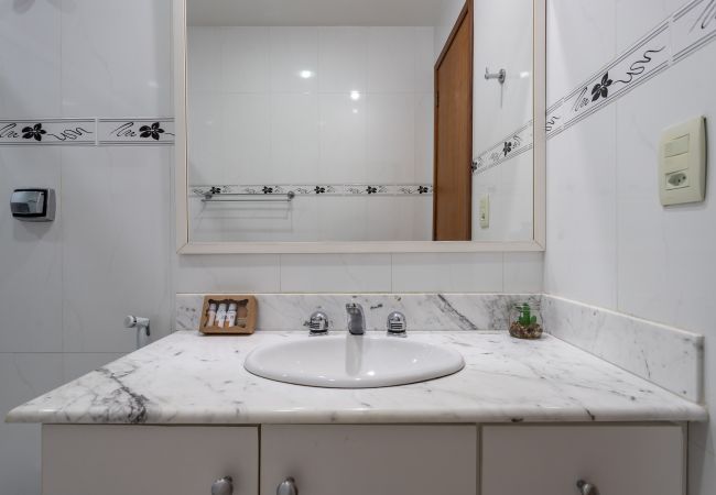Apartamento em Rio de Janeiro - A303 (Zona2) Apartamento em Rio de Janeiro - A303 (Zona2)