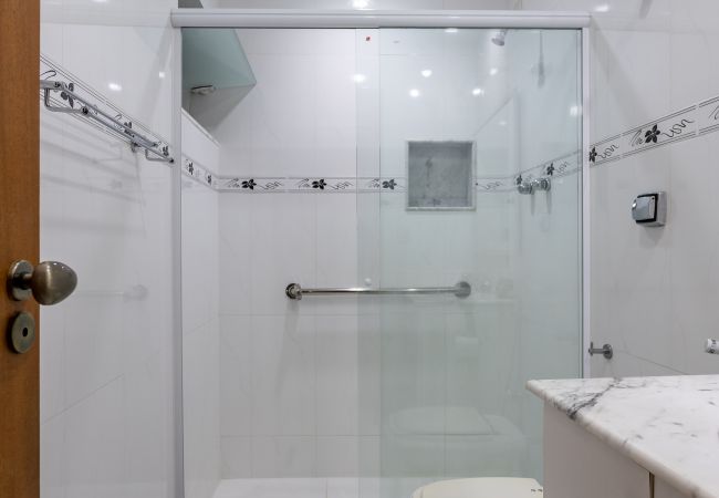 Apartamento em Rio de Janeiro - A303 (Zona2) Apartamento em Rio de Janeiro - A303 (Zona2)